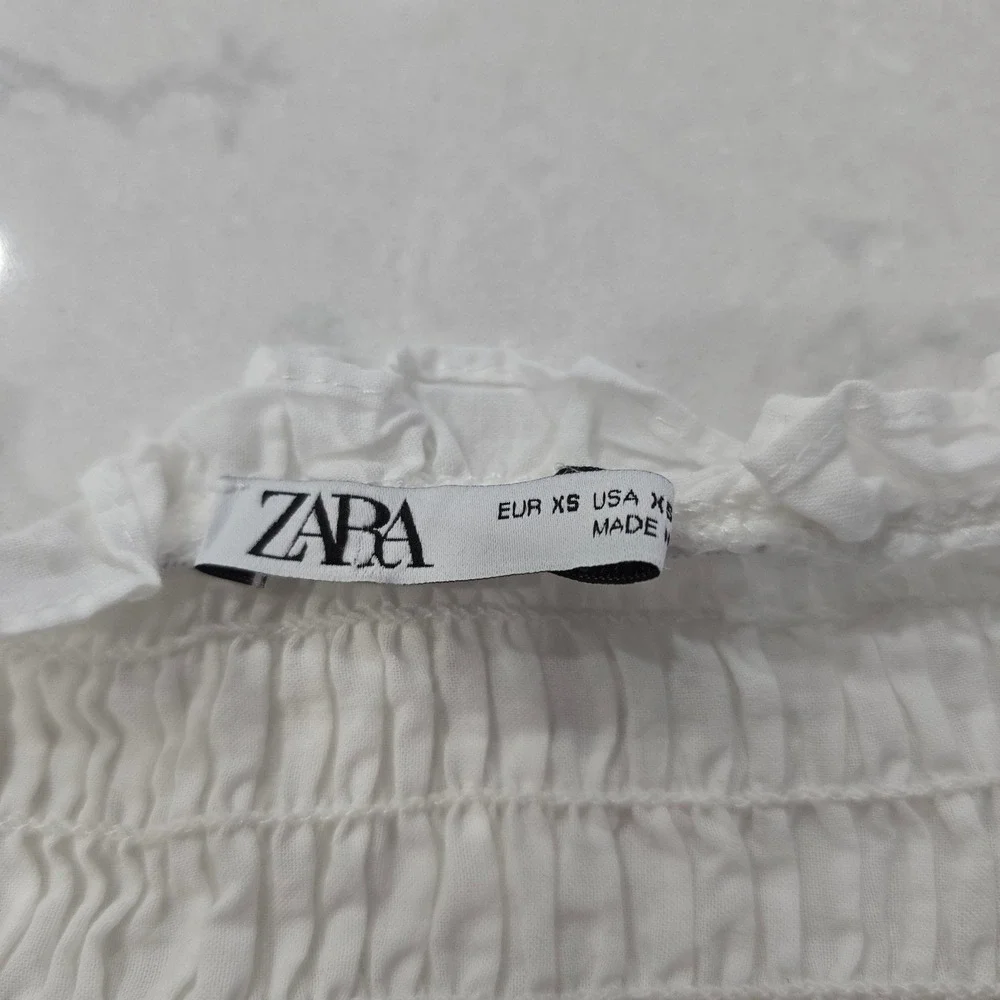 ZARA White Smocked Crop Top Long Balloon Sleeve Ruffle Neck Seersucker XS